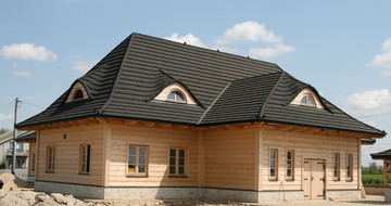 GERARD Shake Charcoal Wooden house references from Poland